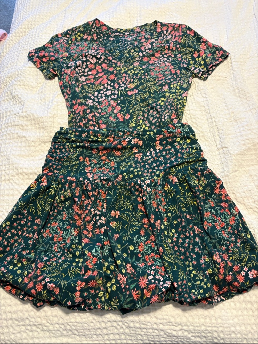 Loft women’s shirt and skirt set excellent condition